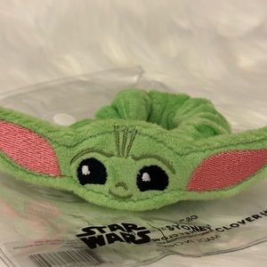 Stoney Clover Lane x Star Wars Grogu Scrunchie